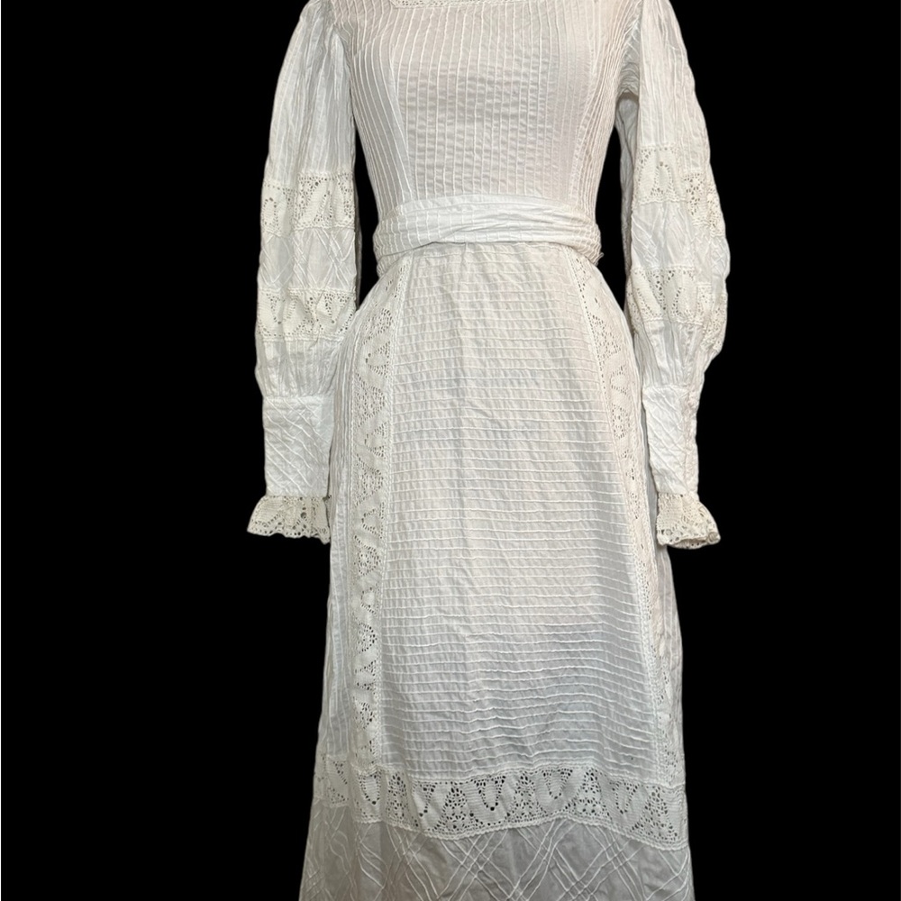 Handmade cca 1970 wedding dress , prairie, Victorian style , gunne sax style